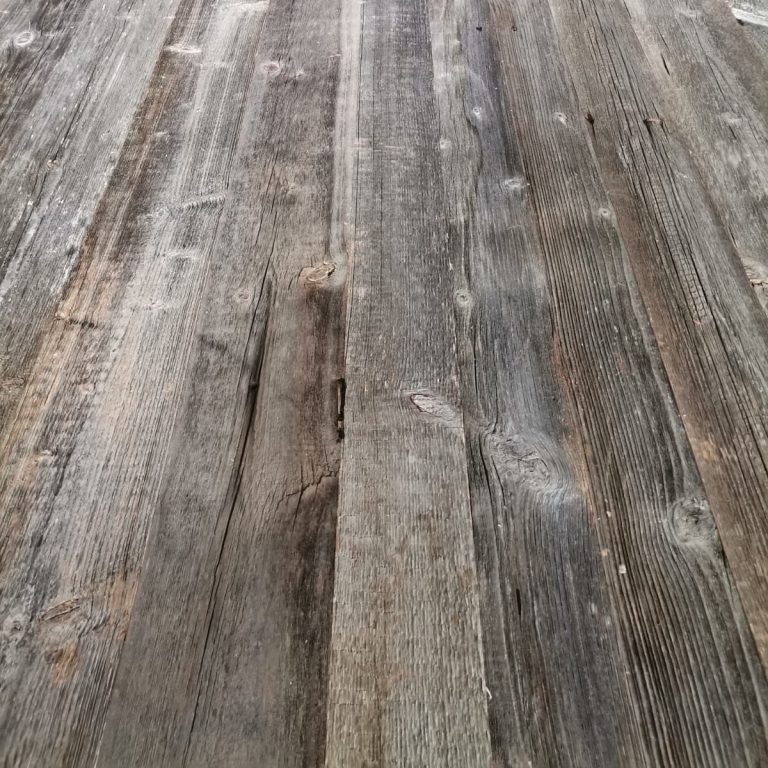 Altholz Sonnenverbrannt grau 